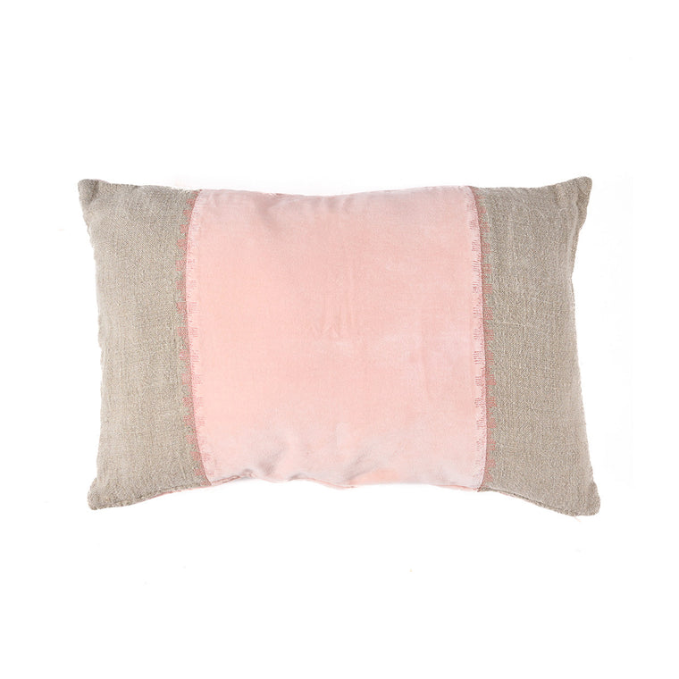 Housse de coussin en velours The Velvet Divorce - Rose naturel - 30x50