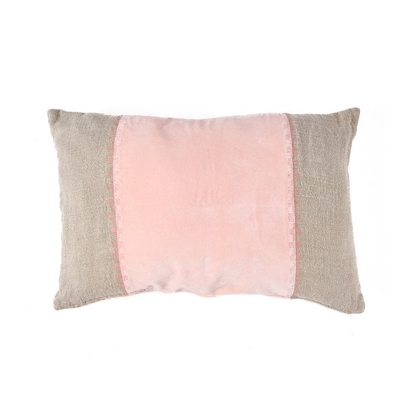 Housse de coussin en velours The Velvet Divorce - Rose naturel - 30x50
