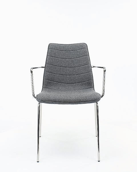 Chaise de salle à manger / de réunion Workliving Verona - Avec accoudoirs - Feutre de laine Fenice 511 marron clair - cadre noir