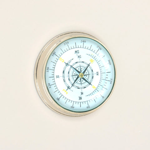 Presse-papier boussole en aluminium avec dessus en verre | Décor Vintage