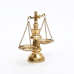 Balance de laboratoire dorée de style antique | Décoration de bibliothèque et de bureau