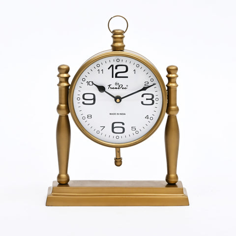 Horloge de bureau à cadre pilier antique avec finition vintage classique