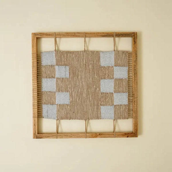 "Décoration murale en chanvre et bois d'acacia quadrillés – Accent décoratif texturé naturel"