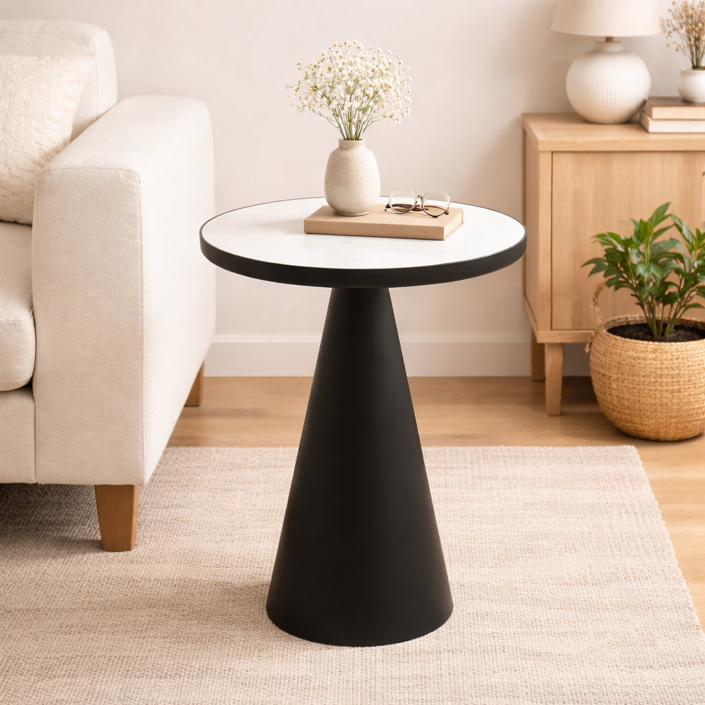 Table d'appoint en marbre cône arrondi