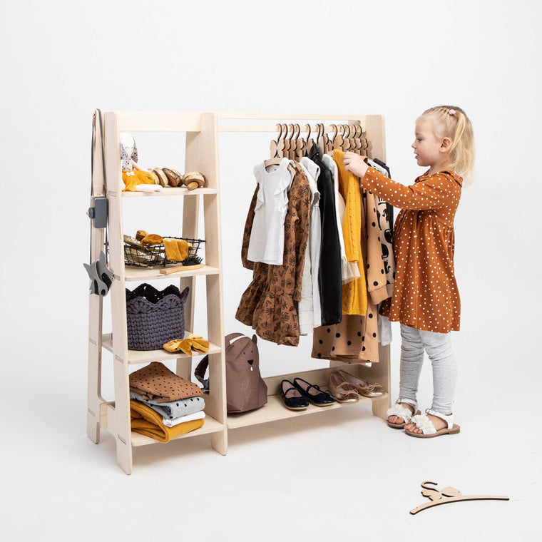 Kinderkledingkast, verkleedkledingrek