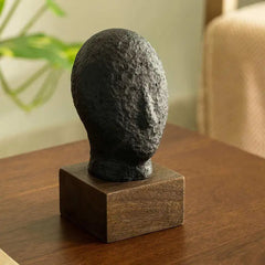 Sculpture visage calme fabriquée à la main en Ecomix - Décoration d'intérieur moderne, écologique et noire mate | Ornement de table serein
