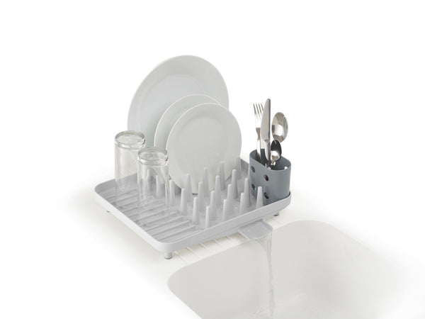 Compact dish drainer