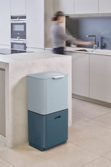 Totem Max 60-liter Trash Can Editions Sky