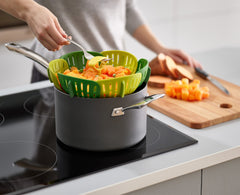 Foldable steamer basket