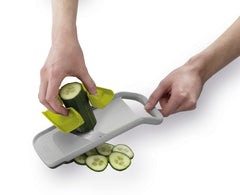 Mandoline with multi-hand protection