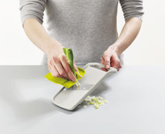 Mandoline with multi-hand protection