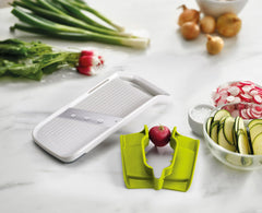 Mandoline with multi-hand protection