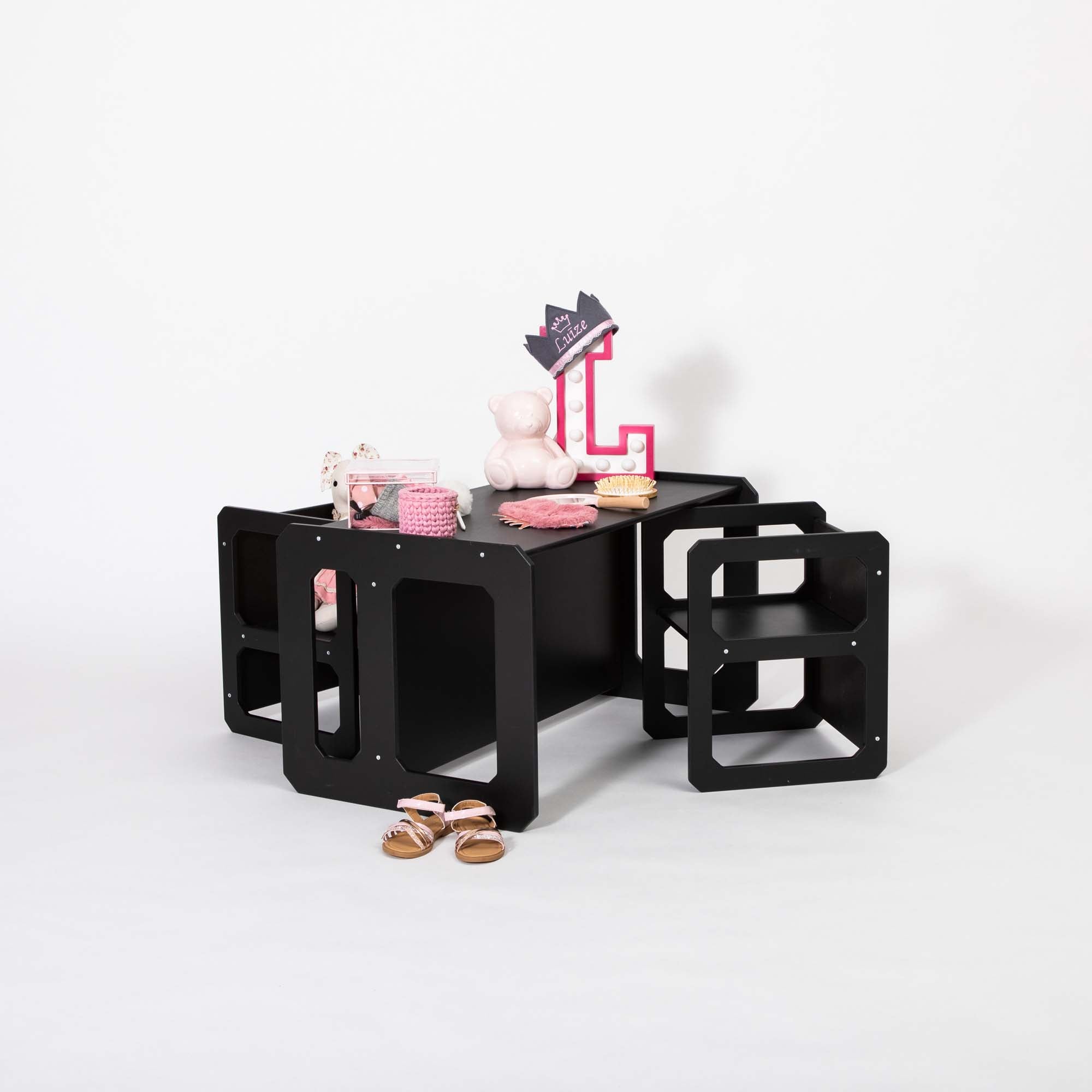 Montessori speentafel en 2 stoelen
